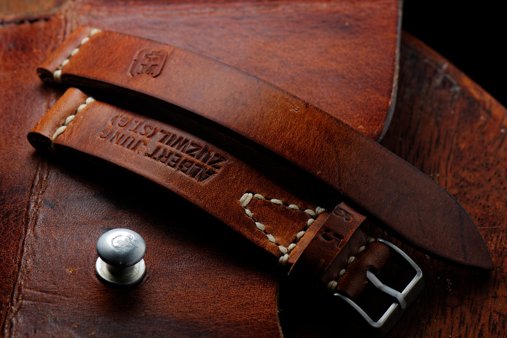 [TUTORIAL] Fabriquez vous-même votre bracelet en cuir - tome III - Page 38 24910765892_f08fb002ba_b