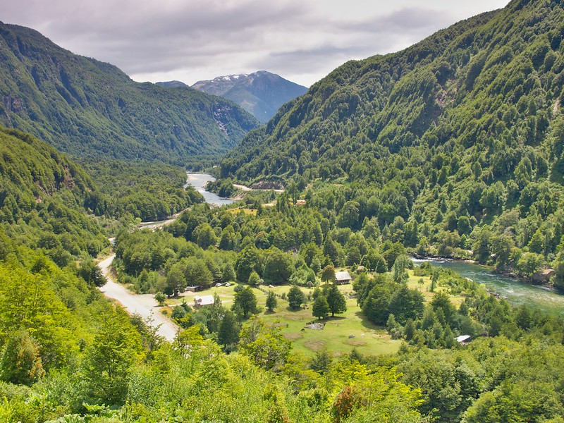 Ruta Austral: De Puerto Aysén a Puyuhuapi. Puerto Cisnes. Bosque encantado - Por el sur del mundo. CHILE (7)