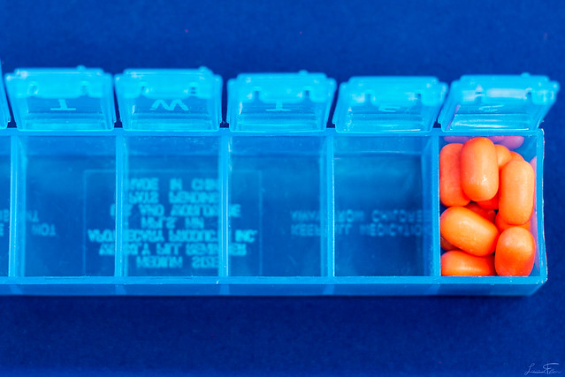 Photo：Orange Pills By ElleFlorio