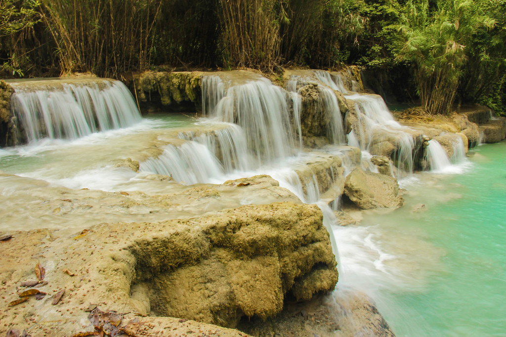 Kuang si waterfall