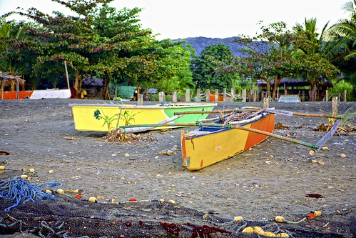 camera beach girl boats sand philippines streetphotography streetphotographer ilocossur tagudin canoneos5d canon2470 earldolphy litratisticaimages cherrydolphy treesnets
