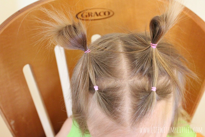 Not sure how to style your baby girl or toddler girl's hair? Check out these simple hairstyles for little girls! Tons of cute ideas for baby girl or toddler girl hairstyles!