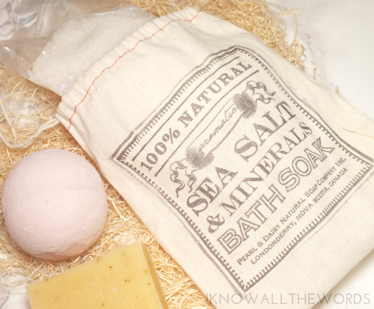 Pearl & Daisy Natural Soap Company 10% natural sea salt and mineral bath soak rosemary and mint