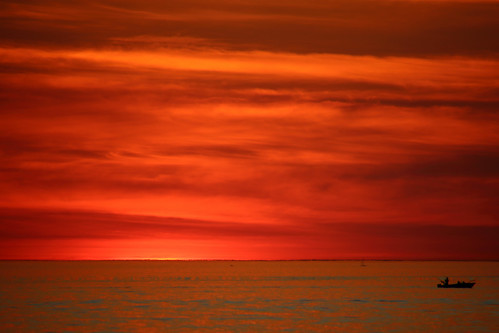 sunset red silhouette clouds boat fishing australia melbourne portphillipbay