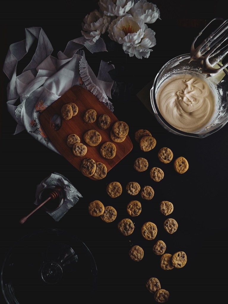 mini chocolate chip & chamomile tea cookie sandwiches