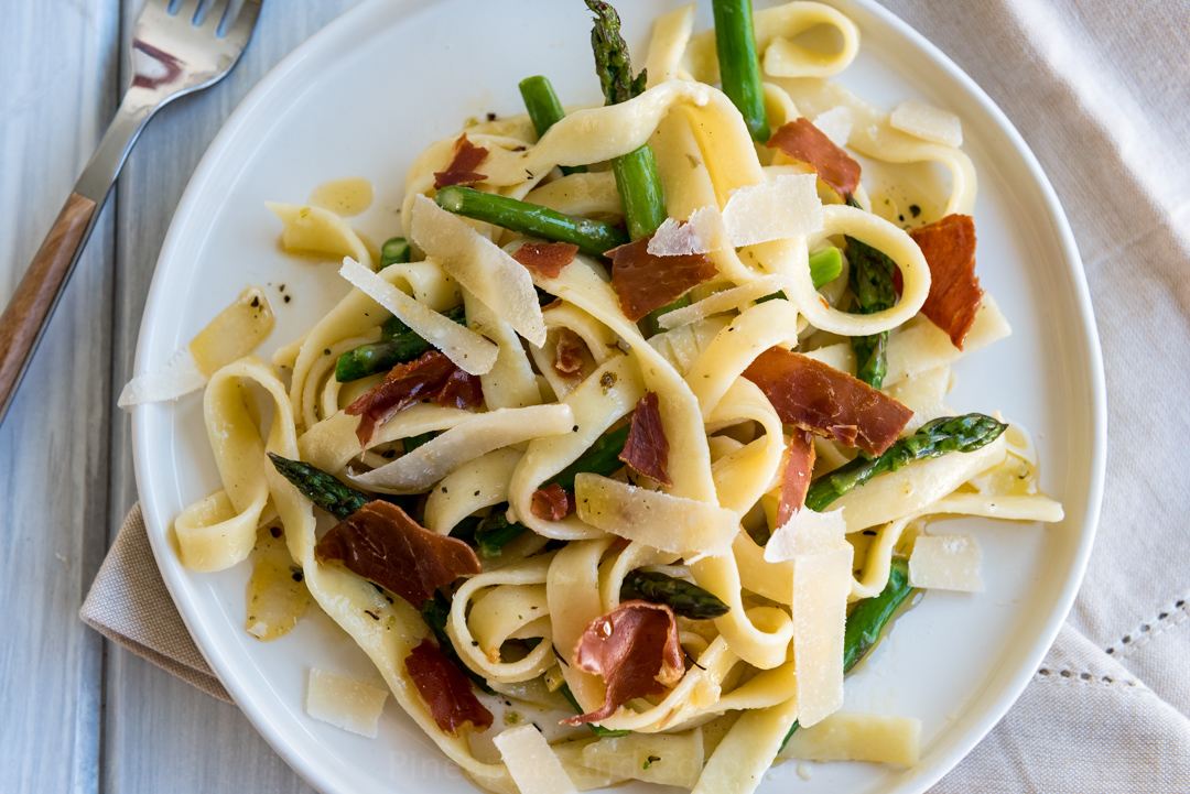 Creamy Preserved Lemon Pasta with Asparagus and Crispy Prosciutto www.pineappleandcoconut.com #ad #WorldMarket #Easter