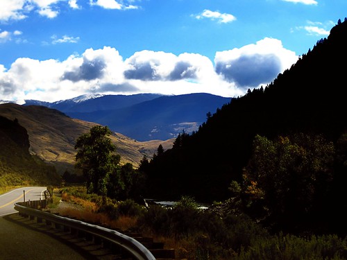 road travel sky clouds montana roadtrip gorge travelblog yellowstoneriver us89 travelphotography
