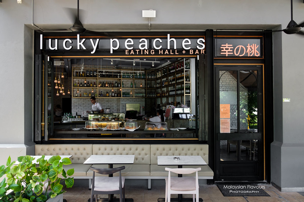 Lucky Peaches Eating Hall Plaza Arkadia