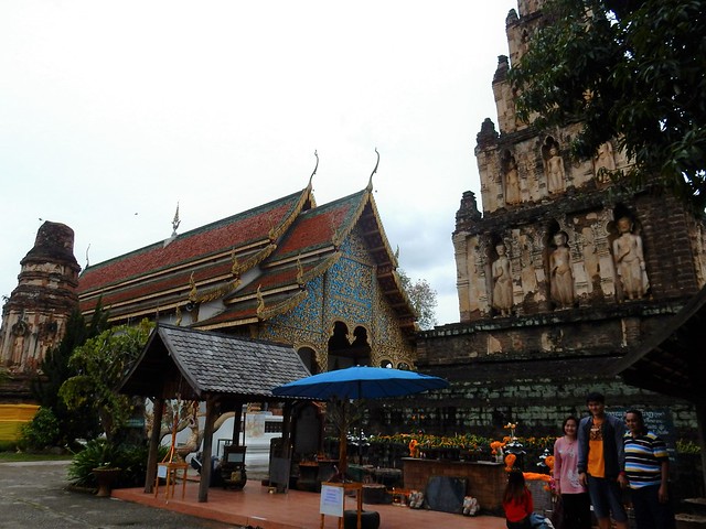 FIN DE AÑO EN EL NORTE DE TAILANDIA - Blogs de Tailandia - Lamphun, la ciudad antigua (23)