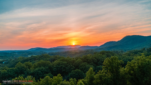 gsmnp hdr landscape nationalpark nature seatonspring sevierville sonya6500 sonyimages sunrise tn tennessee usa unitedstates history outdoors camera:make=sony exif:lens=epz18105mmf4goss geo:country=unitedstates exif:make=sony geo:city=sevierville geo:lat=35810626666667 exif:focallength=18mm geo:state=tennessee geo:location=seatonspring geo:lon=8350812 exif:isospeed=100 exif:aperture=ƒ16 camera:model=ilce6500 exif:model=ilce6500