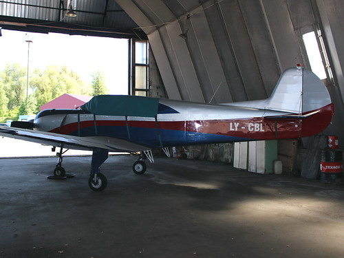 YL-CBL Yak-18 Riga-Spilve 19-05-18