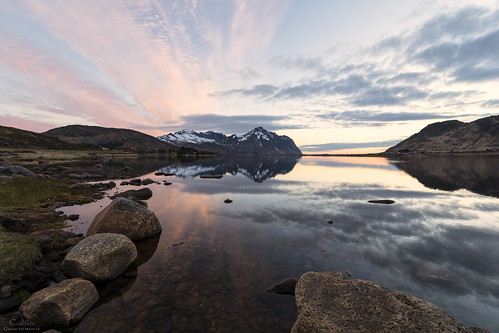 canon5dmarkiv tokinaatx1628mmf28profx norge noruega norway norveige lofoten rocks sunrise sunset landscape sea