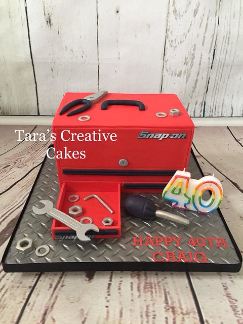 Cake by Tara's Creative Cakes