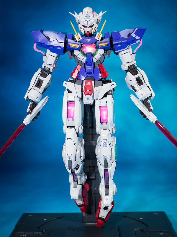 Mobile Suit Gundam 00 PG Gundam Exia (Gundam 00 10th