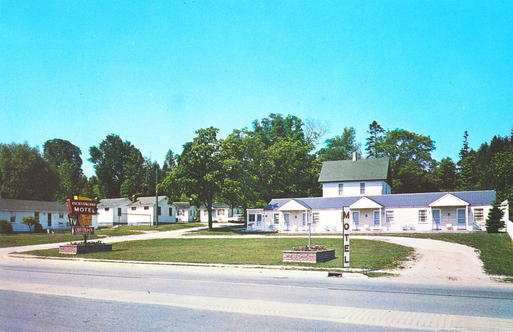 Vacationland Motel - St. Ignace, Michigan