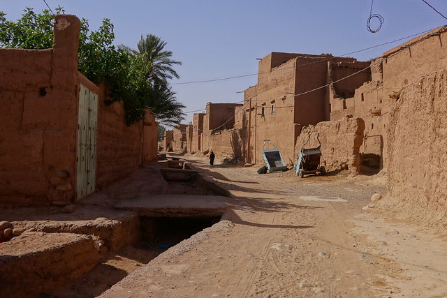 Nasrat - Tagounite por pista -Tzi n'Selmane - Erg El Ihoudi por pista - Bon - Marruecos: Mil kasbahs y mil colores. De Marrakech al desierto. (8)
