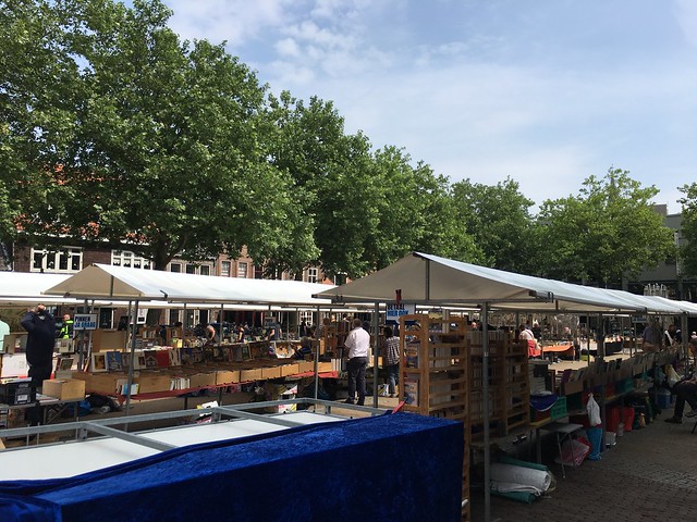 Boekenmarkt Lieve Vrouwekerkhof Amersfoort