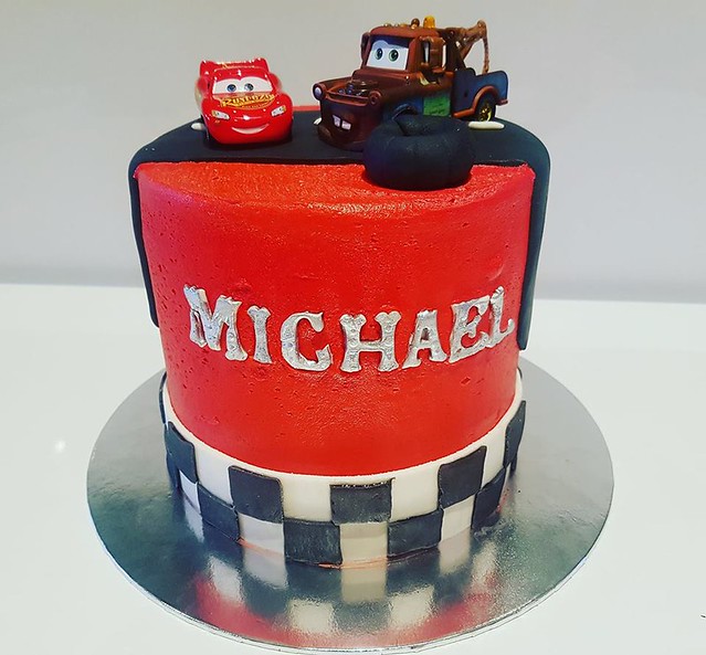 Cars Cake by Crème Cakes