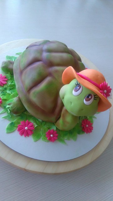 Little Turtle Cake by Slađana Majski of Torte Sladjana