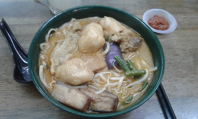 Family Mixed Rice Restaurant curry mee