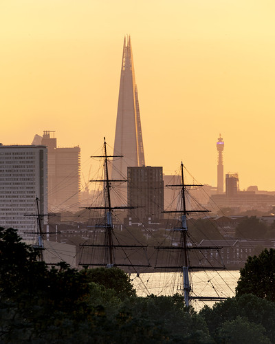 london shard yellow sunset hdr dri skyscraper cuttysark boat sails trees skyline cityscape