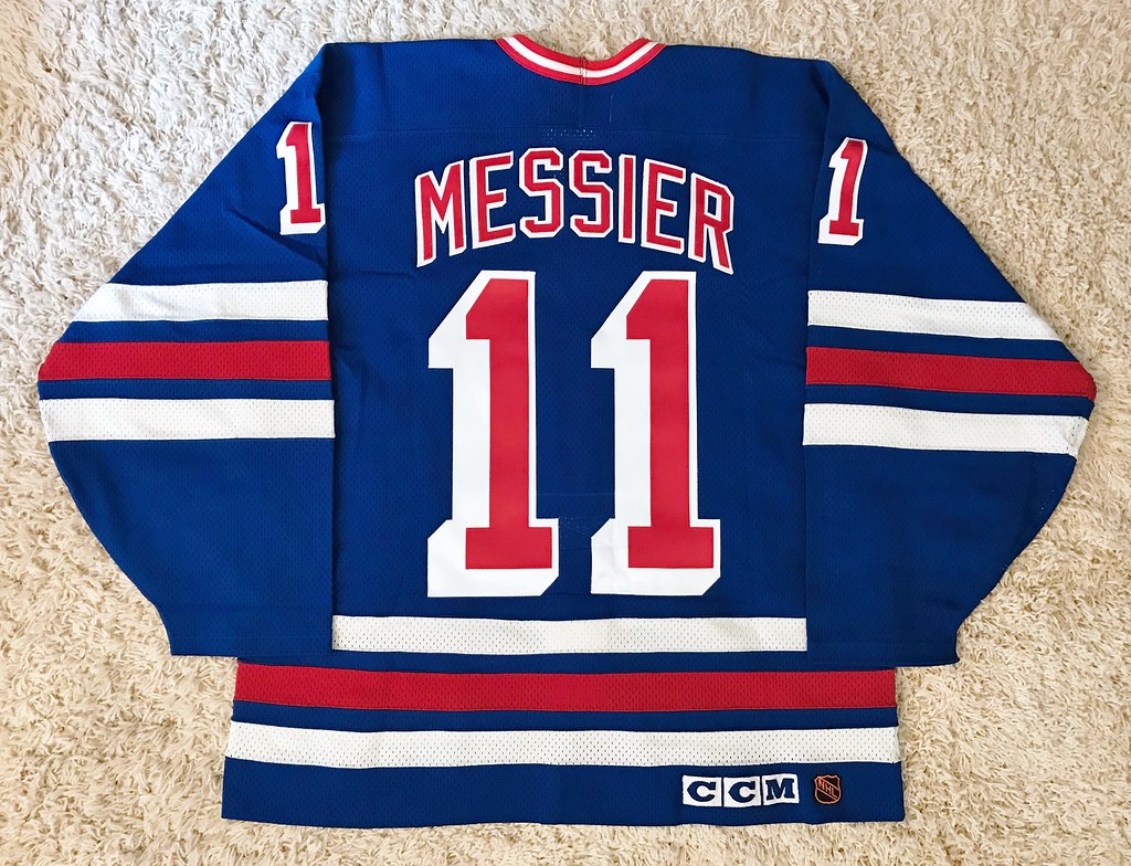 1991-92 Rangers Mark Messier (Back)
