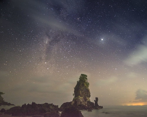 milkyway seascape lanscape nature kebumen karangagung indonesia nikon nikon1424 rock sky star