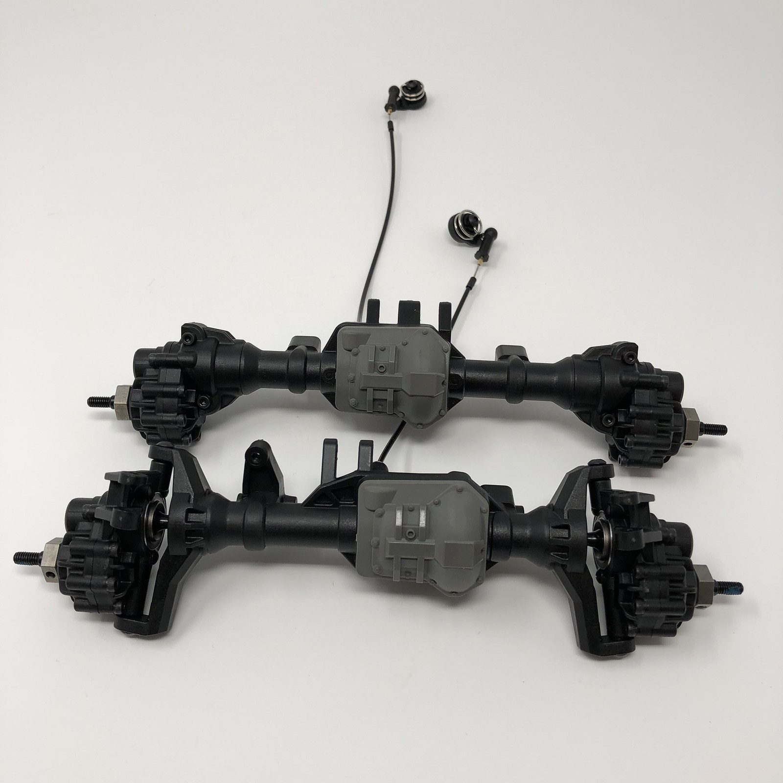 Traxxas TRX-4 TRX4 Front & Rear Axles with Diff Lockers Portals & Hexs Brand New 