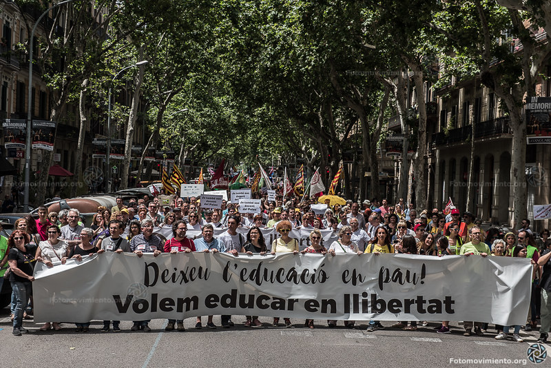 2018_06_10 Manifestación contra el uso político de la escuela catalana_Xavi Ariza(01)