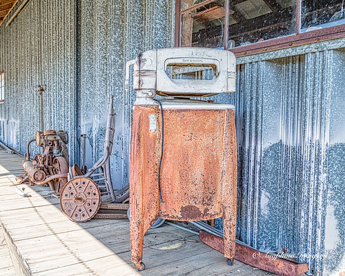 augphotoimagery antique decay old rust rusty texture washingmachine weathered plumbranch southcarolina unitedstates