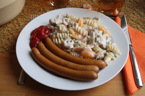 Nudelsalat mit Würstchen Frankfurter Art | Gourmandise