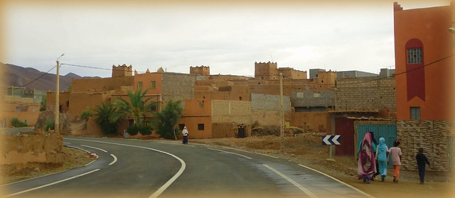 Nasrat - Tagounite por pista -Tzi n'Selmane - Erg El Ihoudi por pista - Bon - Marruecos: Mil kasbahs y mil colores. De Marrakech al desierto. (43)
