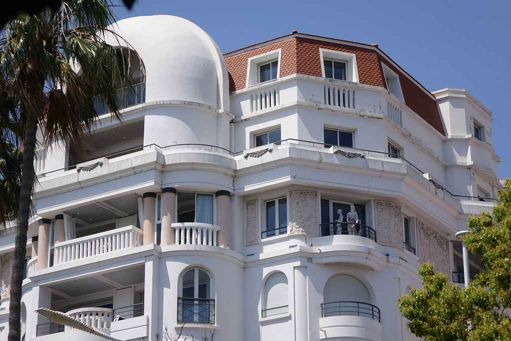 hotel barriere le majestic cannes