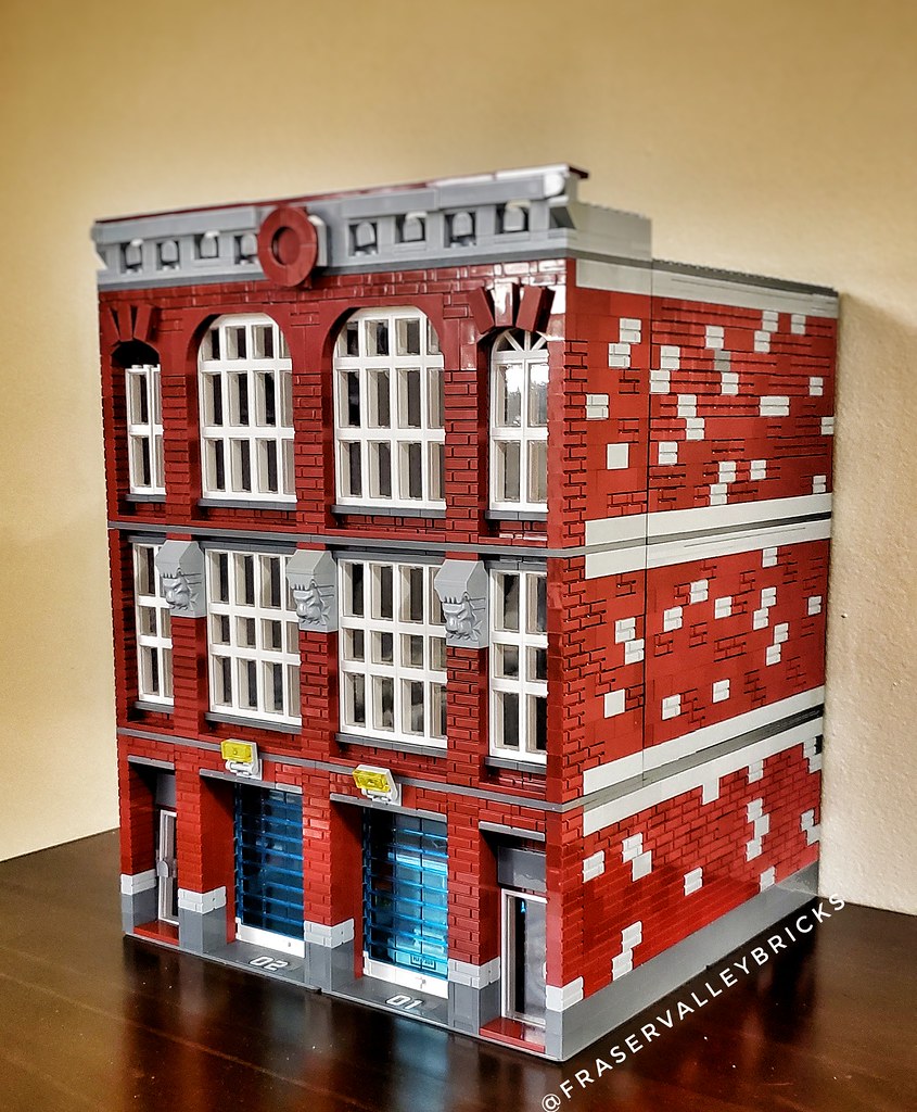 About 90% complete on my fire station modular.  Open back for maximum playability each floor can be removed, but the front 8 studs (the facade) are all one segment.