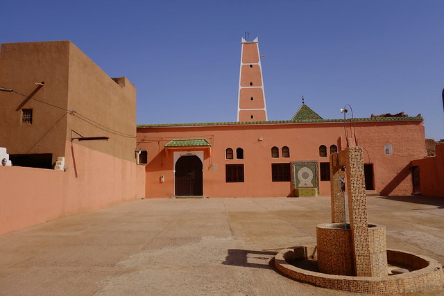 Nasrat - Tagounite por pista -Tzi n'Selmane - Erg El Ihoudi por pista - Bon - Marruecos: Mil kasbahs y mil colores. De Marrakech al desierto. (16)