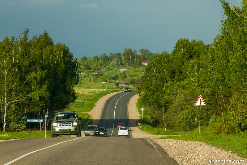 Дорога между Александровым и Кольчугино