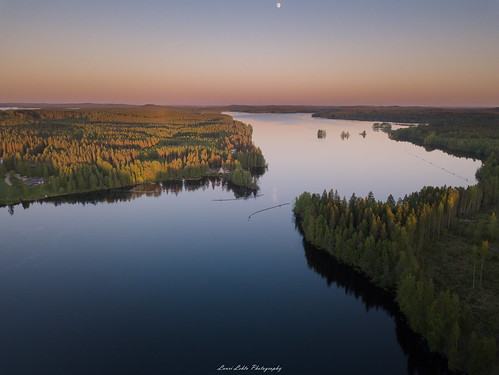 suomi finland laukaa kuusaa sunset sky moon water reflections calm evening summer dji mavic pro fc220 nature landscape aerial drone photography forest trees amazing europe view