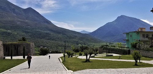 gjirokaster albania balkans oldbazaar mountains