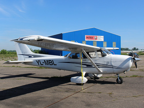 YL-MBL Cessna 172 Riga-Spilve 19-05-18