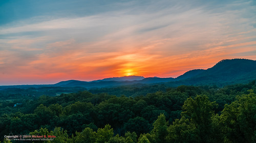 gsmnp hdr landscape nationalpark nature seatonspring sevierville sonya6500 sonyimages sunrise tn tennessee usa unitedstates history outdoors camera:make=sony exif:lens=epz18105mmf4goss geo:country=unitedstates exif:make=sony geo:city=sevierville geo:lat=35810626666667 exif:focallength=18mm geo:state=tennessee geo:location=seatonspring geo:lon=8350812 exif:isospeed=100 exif:aperture=ƒ16 camera:model=ilce6500 exif:model=ilce6500