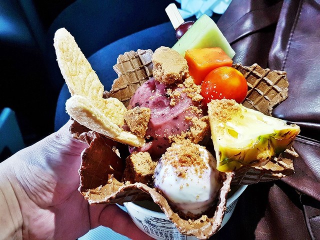 Luxury Ice Cream - Kyoho Grape, Chocolate Chip Cookie Crumbs, Yoghurt, Fruit Skewer, Butterfly Cookie, Chocolate Wafer Cup