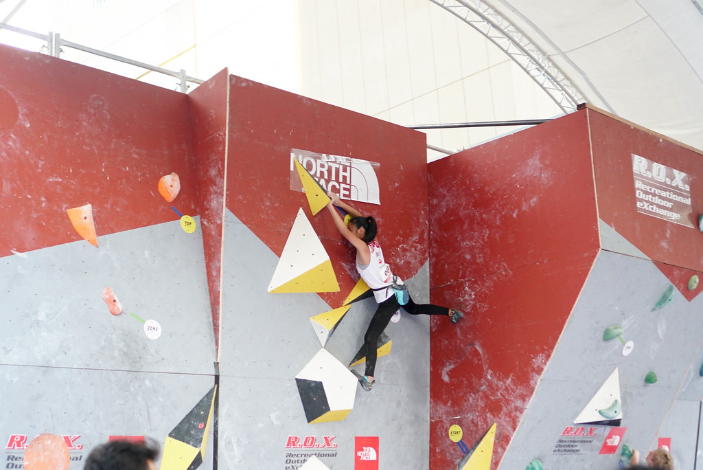 Youth finals at 2018 Zero Gravity International Bouldering Competition