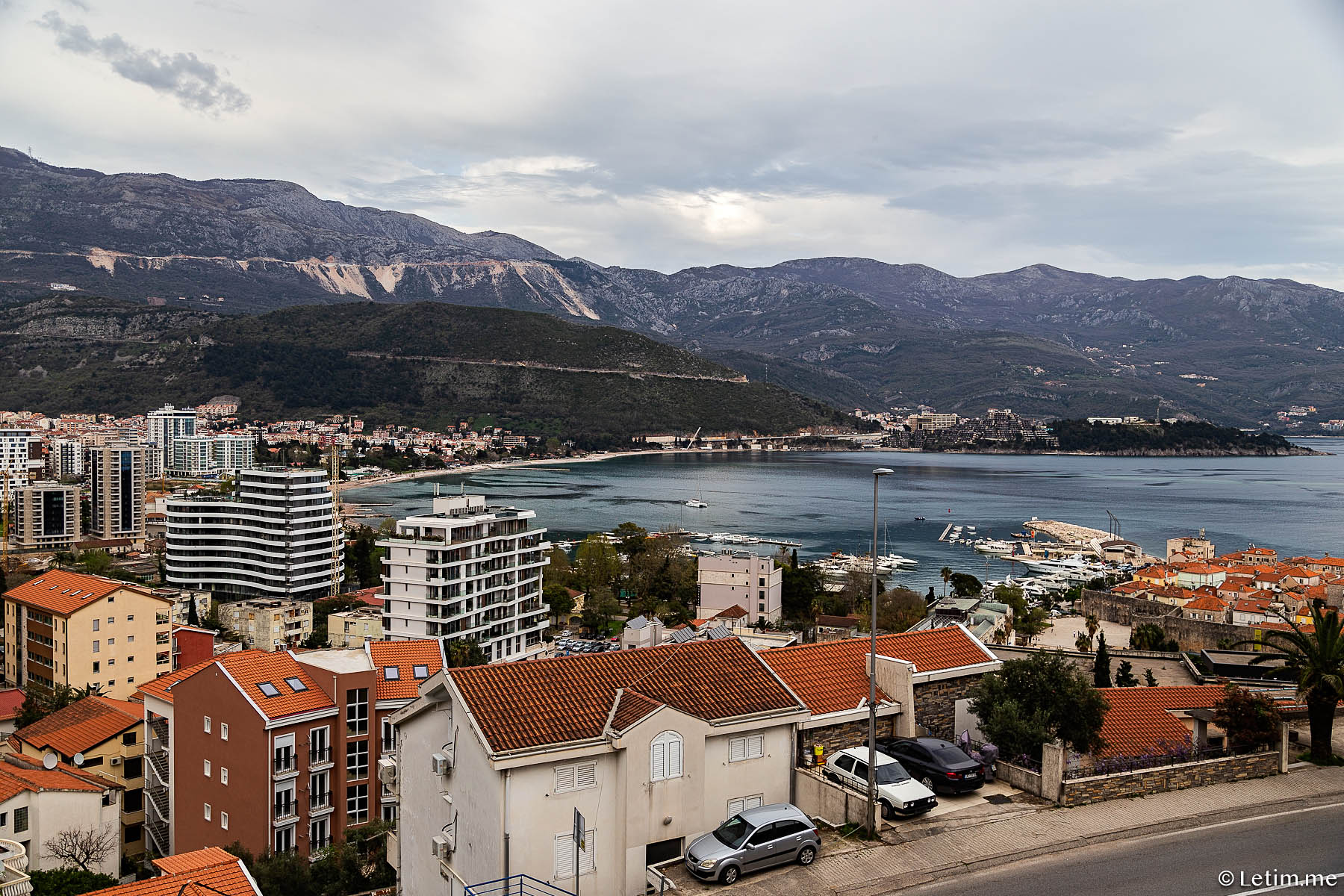 Будва. Лучшее место для отдыха в Черногории город, Черногории, можно, время, путешествий, Будвы, города, более, найти, побережье, Кстати, обязательно, человек, отдельными, Сервис, поездки, набережной, самостоятельных, Будва, Старый