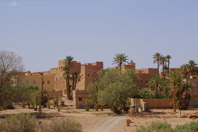 Tinejdad, El Krobat, Tinghir, Gargantas del Todra y del Dadès. - Marruecos: Mil kasbahs y mil colores. De Marrakech al desierto. (3)