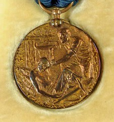 Lot 1134 Edward Medal 1.jpg