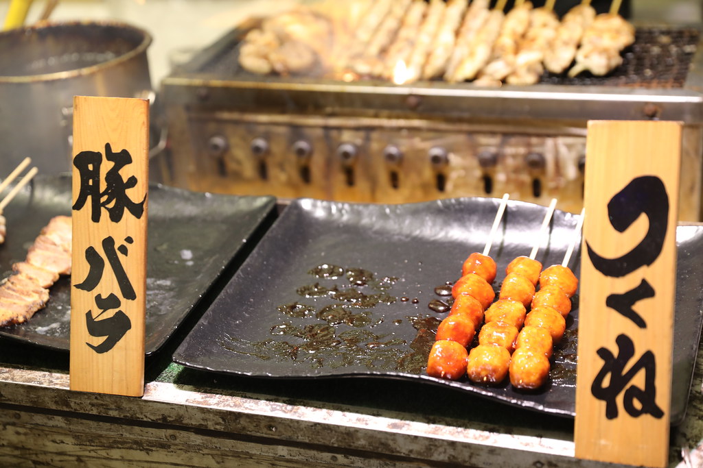 Уличная еда в Японии: гурмэ или антисанитария такие, масло, людей, чтото, поесть, фестивали, много, готовят, лотки, знает, больше, лотков, причем, рестораны, который, Японии, лапшу, японские, перчаток, праздник