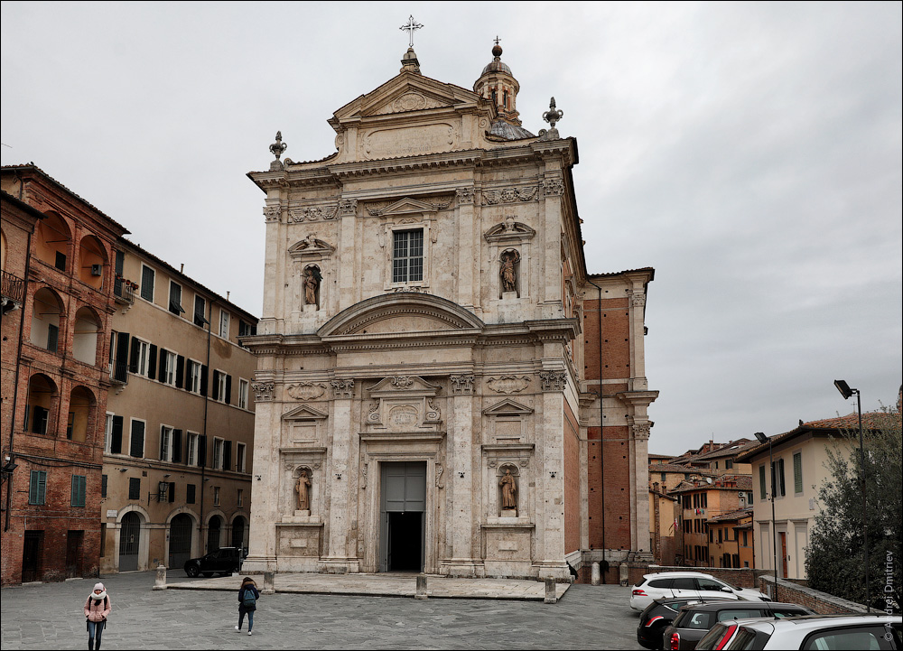 Церковь Санта-Мария-ди Провенцано, Сиена, Италия