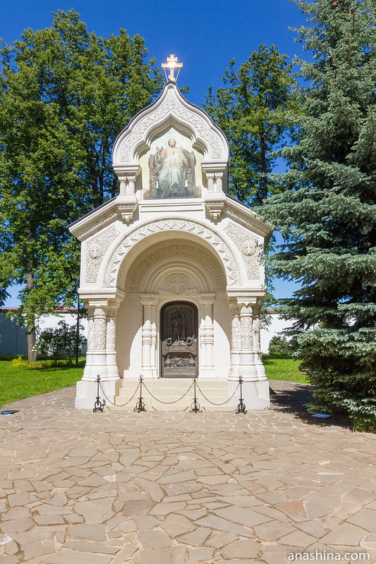 Мавзолей над могилой Дмитрия Пожарского, Спасо-Евфимиев монастырь, Суздаль