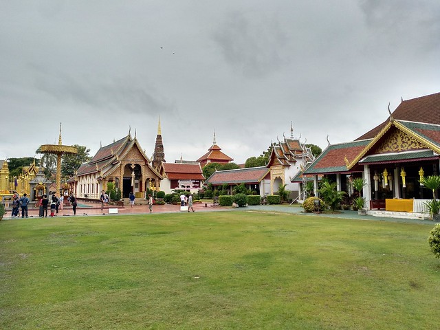 FIN DE AÑO EN EL NORTE DE TAILANDIA - Blogs de Tailandia - Lamphun, la ciudad antigua (8)