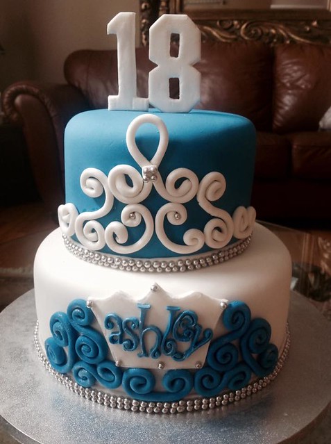 Cake by Einna's Cakes